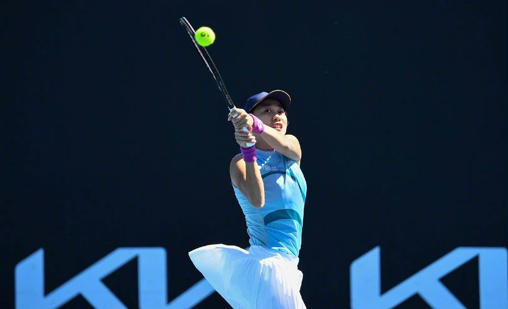 的指导下 的指导下